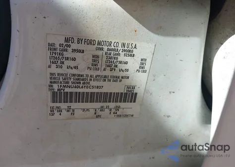 2000 Ford Excursion Xlt z USA, uszkodzony, nr VIN 1FMNU40L6YEC51837